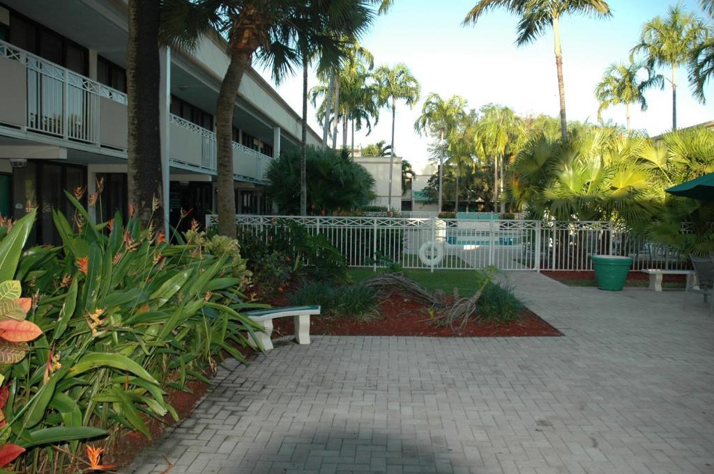 Sawgrass Inn & Conference Center Plantation Exteriér fotografie